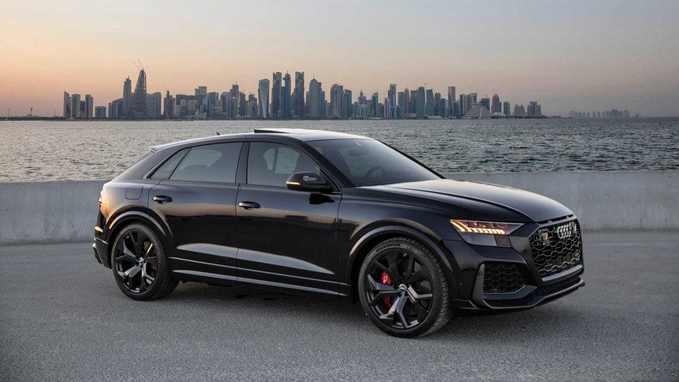 Audi RS q8 черный
