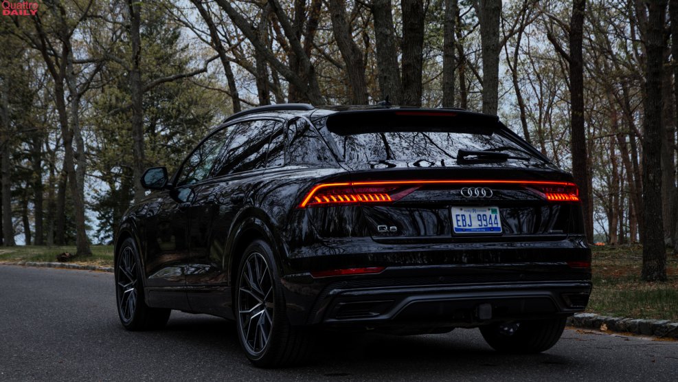 Audi q8 сзади