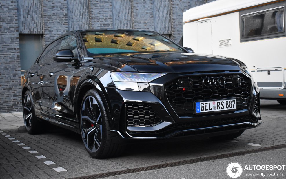 Audi RS q8 Black