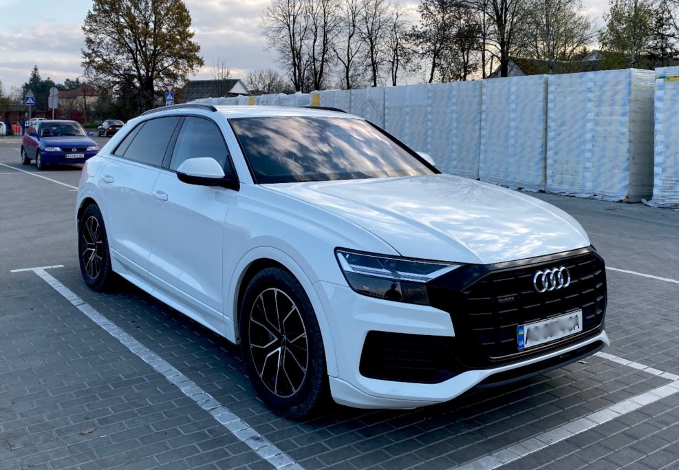Audi q8