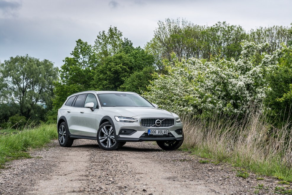 Volvo v40 Cross Country 2016