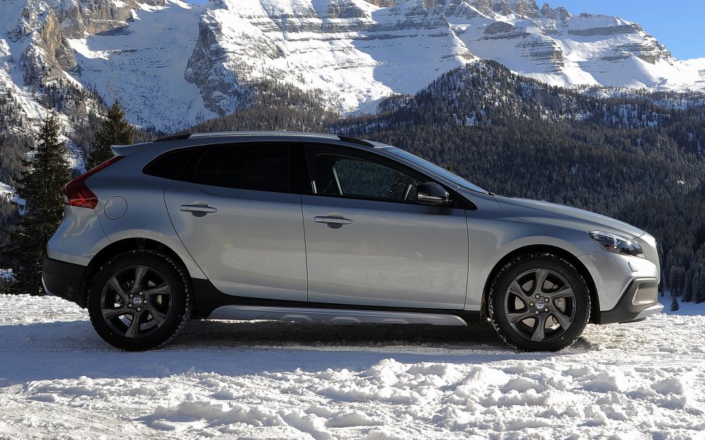 Вольво v60 Cross Country