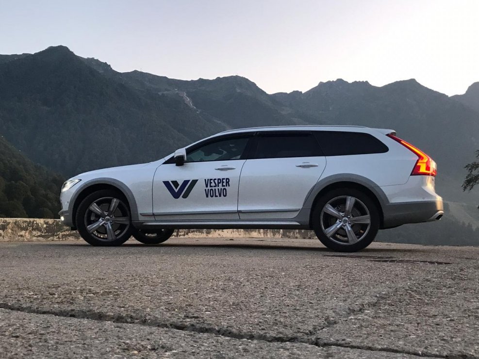 Вольво v40 Cross Country