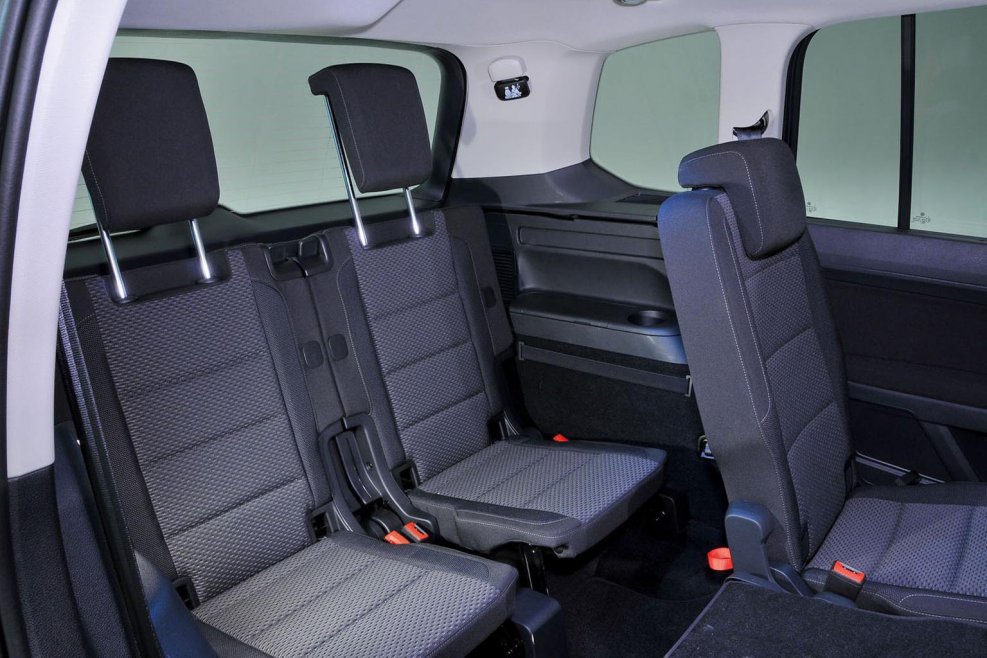 Volkswagen Touran 3 салон