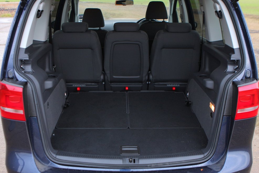 Volkswagen Touran 2005 салон
