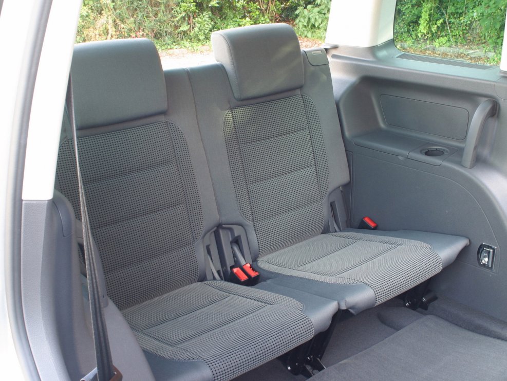 VW Touran 2008 салон сиденья