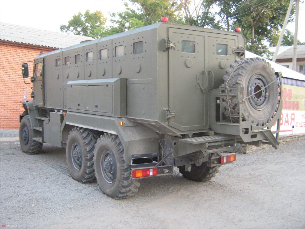 Урал 432009 бронеавтомобиль