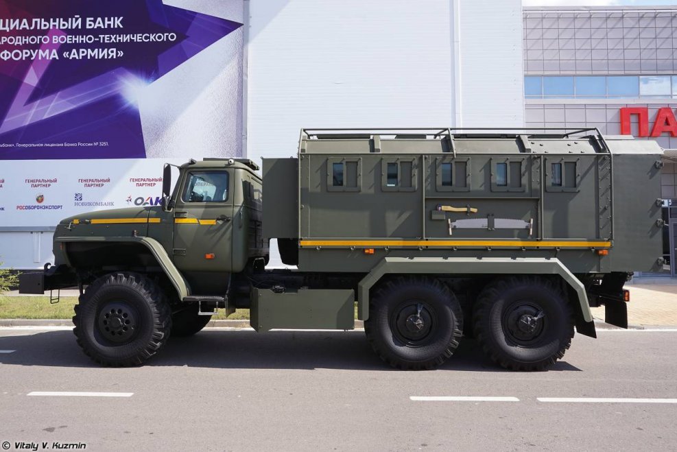 Урал бронированный 2000