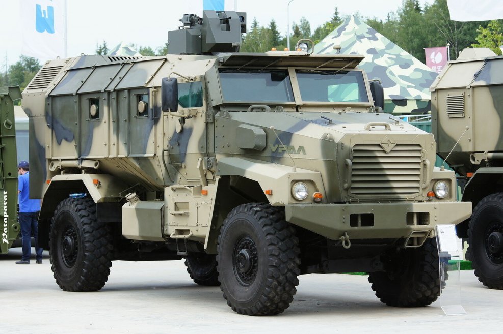 Урал 4320 с бронекапсулой