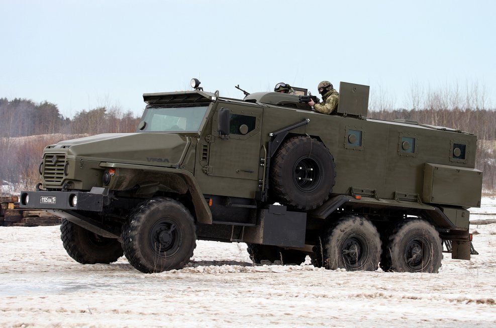 Урал 4320 бронированный