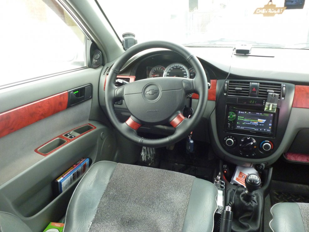 Chevrolet Lacetti 2007 седан салон