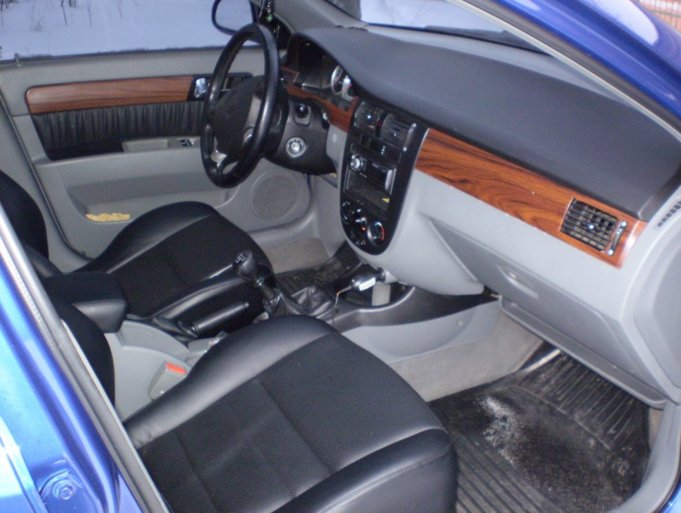 Lacetti 1.8 черный салон