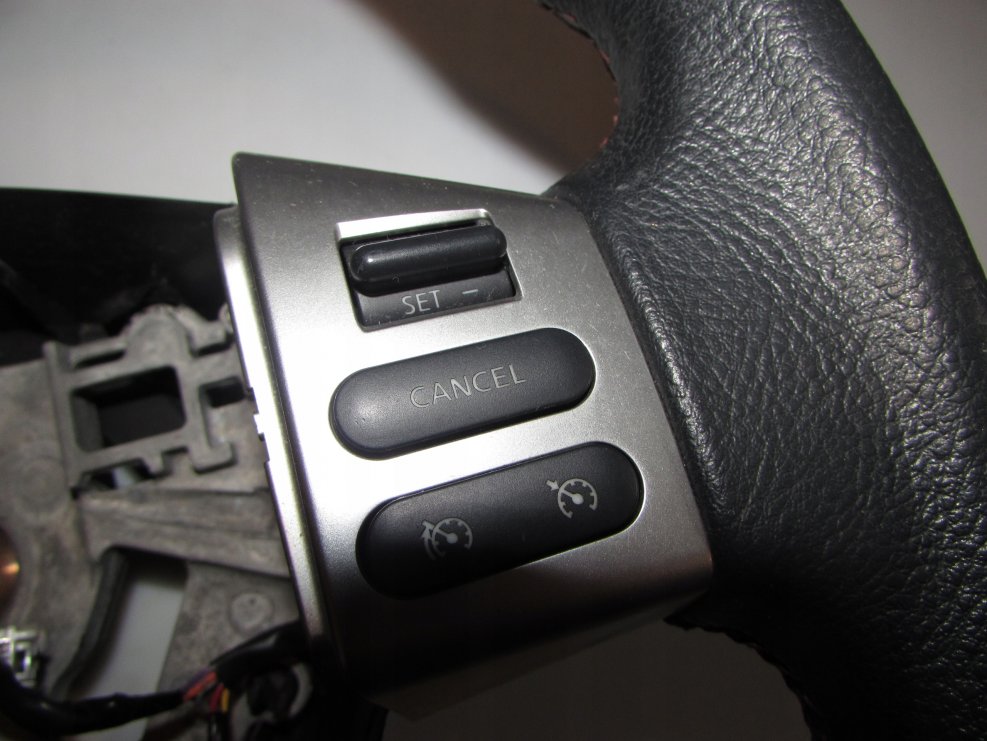 Руль Nissan Note