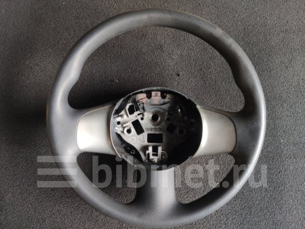 Руль Nissan Note