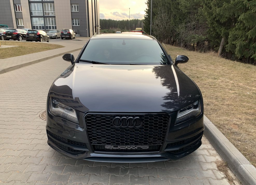Audi a7 черная