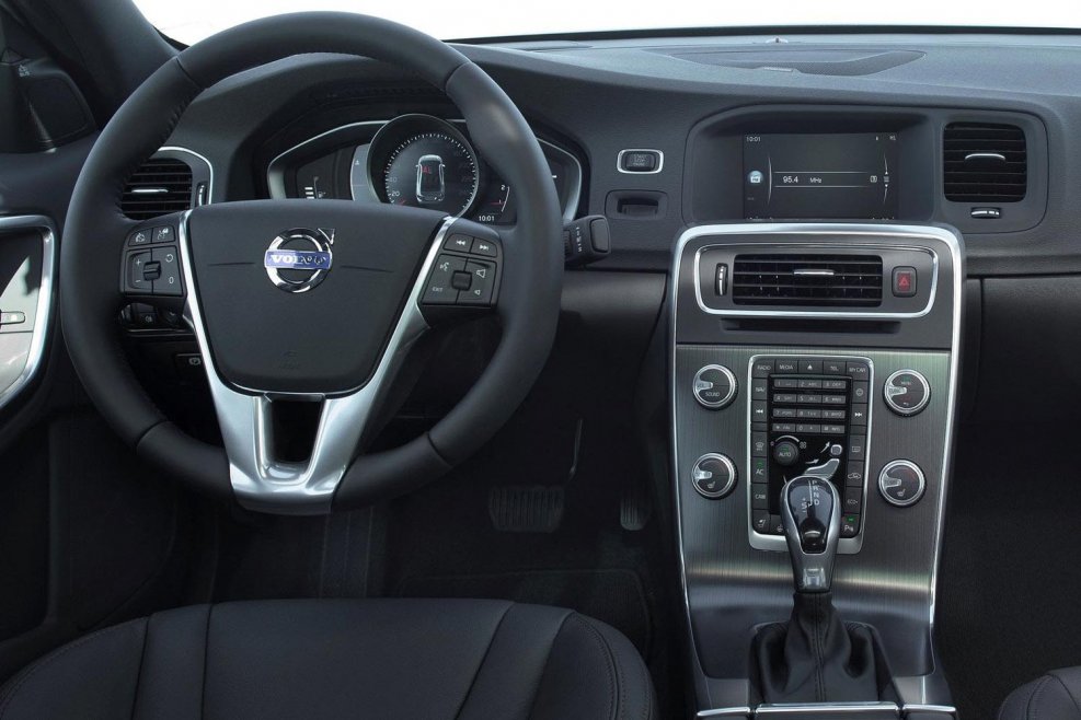 Volvo s60 Cross Country салон