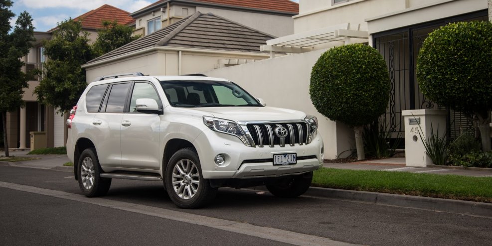 Toyota Land Cruiser Prado 150 Series белый