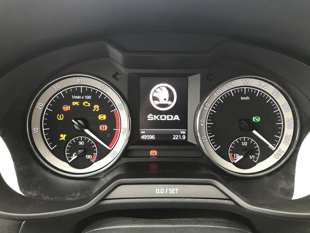 Skoda Karoq с 2017 года, эксплуатация автомобиля инструкция онлайн