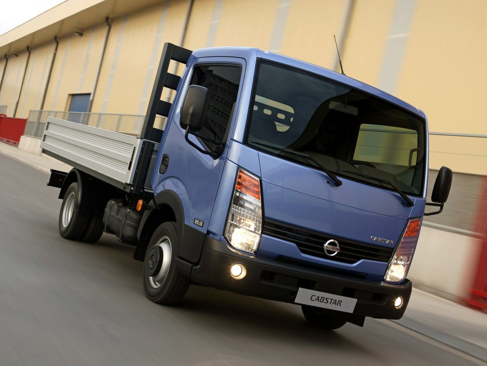 Nissan Cabstar f24
