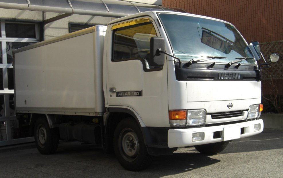 Nissan Atlas 1999