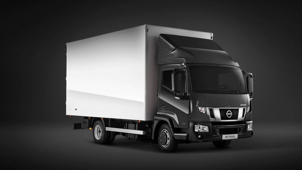 Nissan nt500