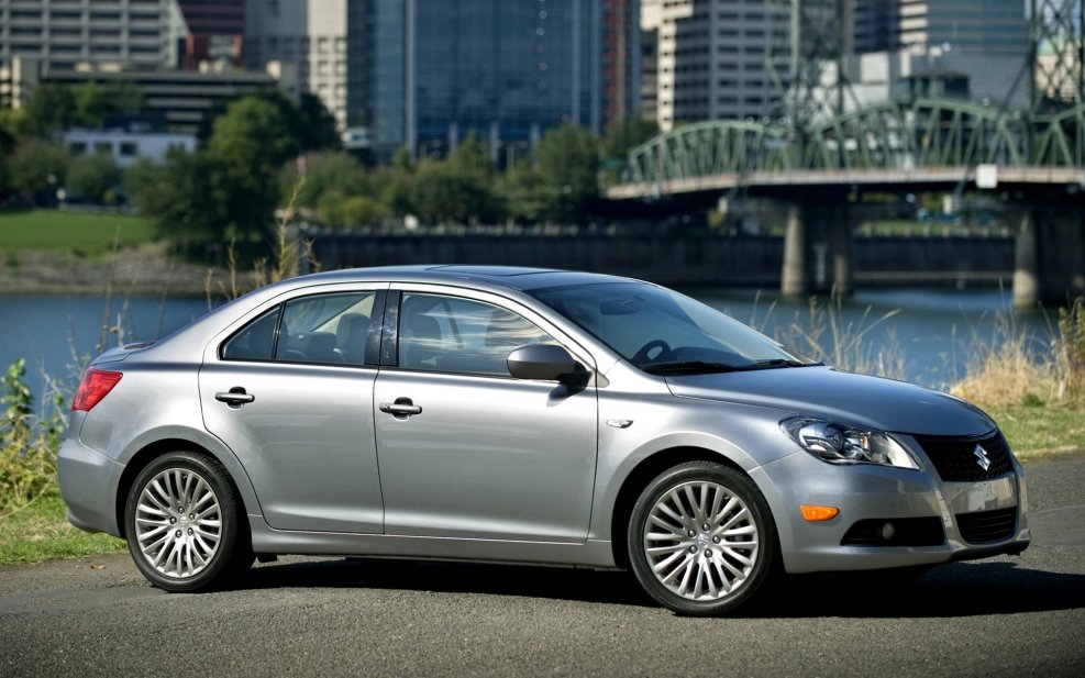 Suzuki седан Kizashi 2017