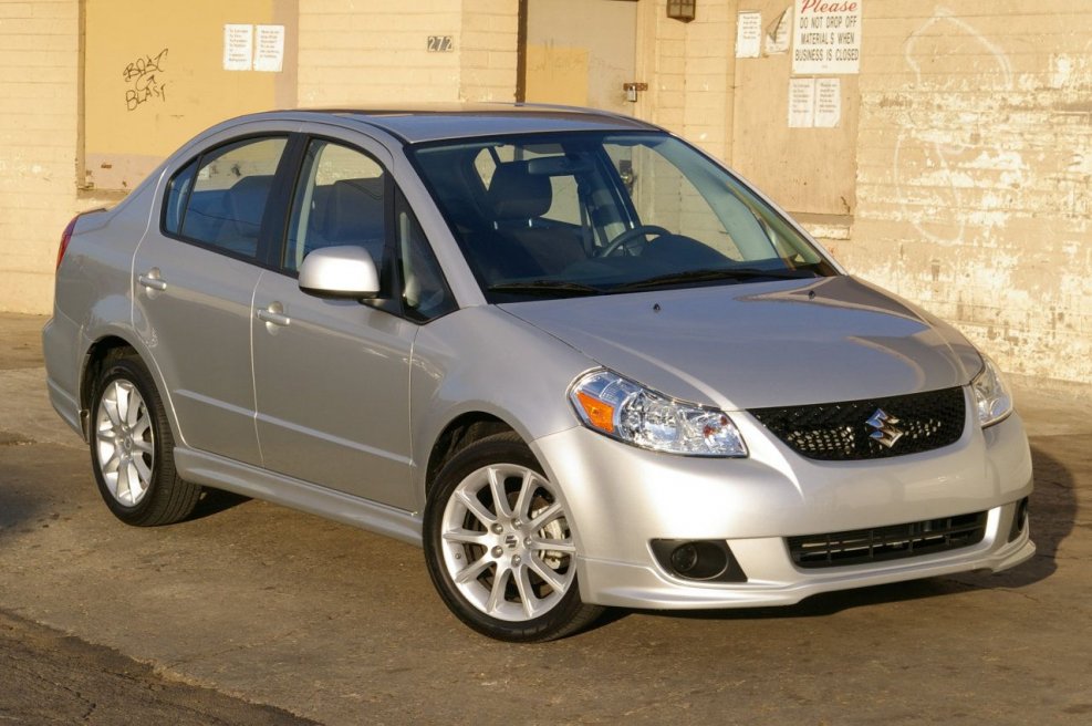Suzuki седан Kizashi