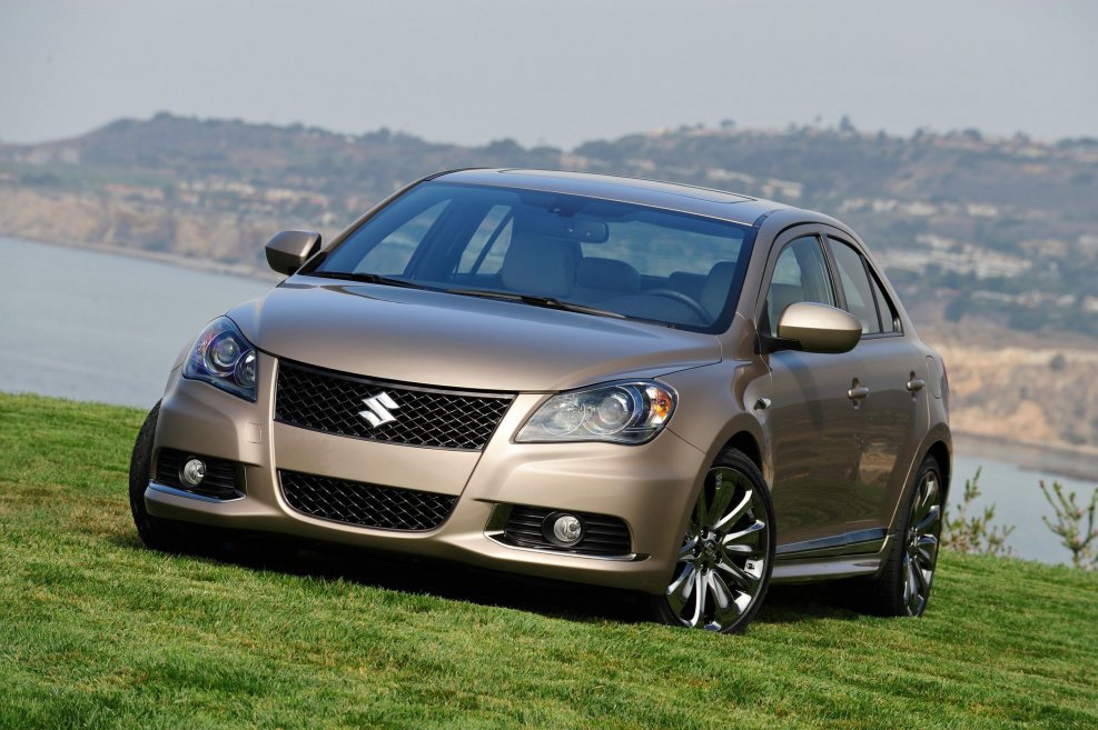 Suzuki седан Kizashi