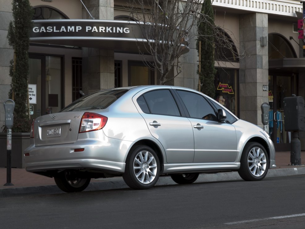Suzuki седан Kizashi