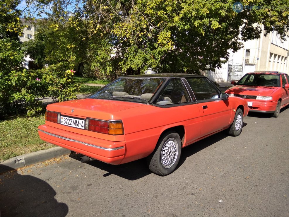 Mazda 929 1983 года