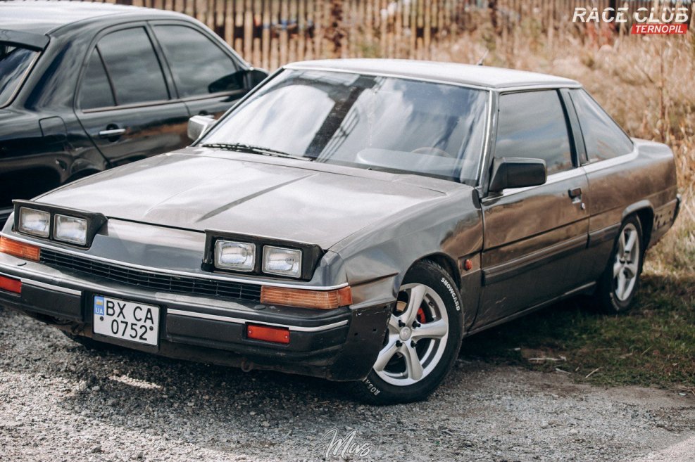 Mazda 929 Coupe stance