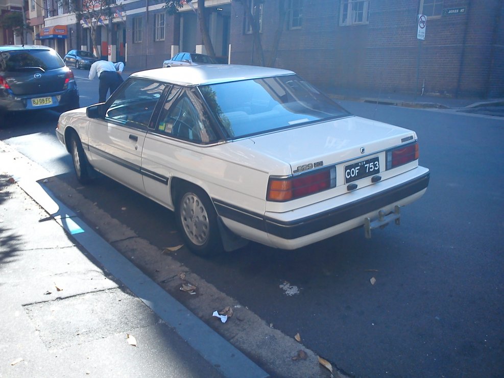Mazda 929 Coupe vs