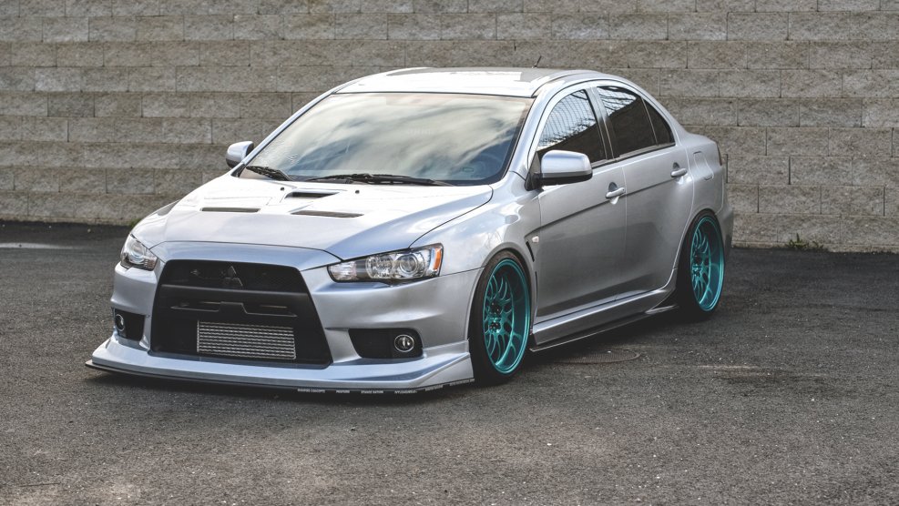 Mitsubishi Lancer Evolution 10 в обвесе