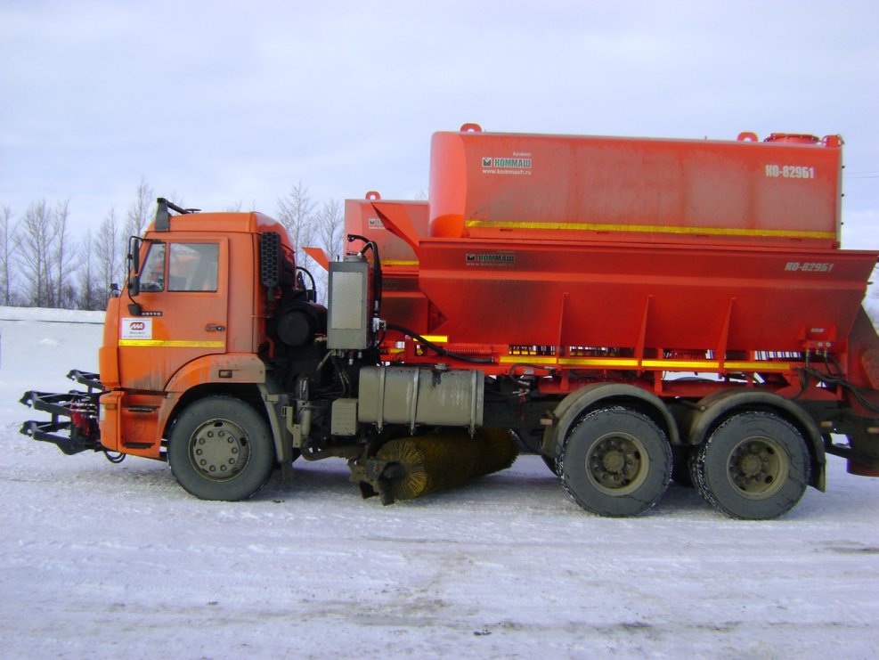 Ко-829б1 на шасси КАМАЗ 65115