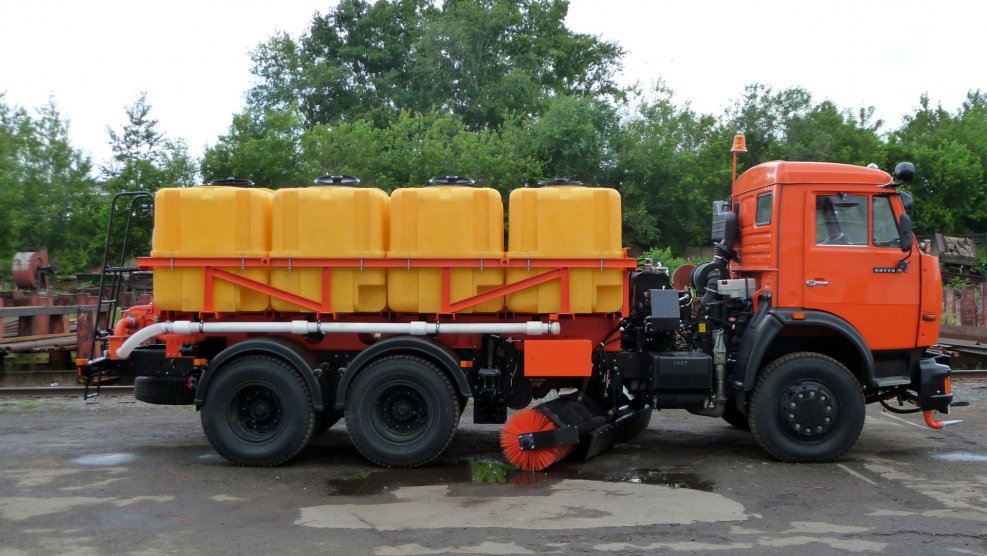 Комбинированная дорожная машина ДМК-80