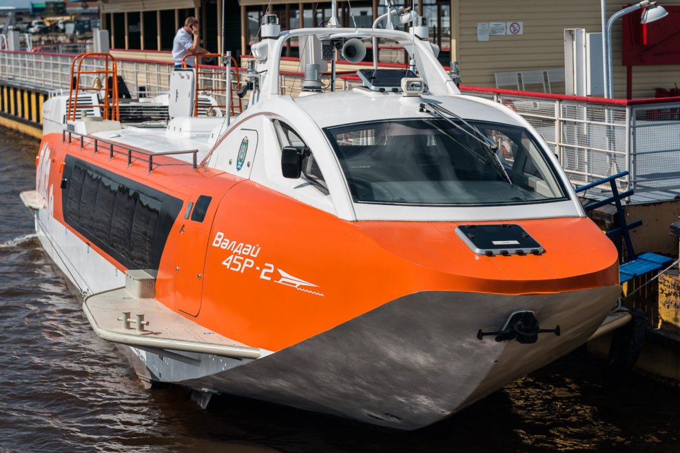 Скоростное судно Валдай-45р