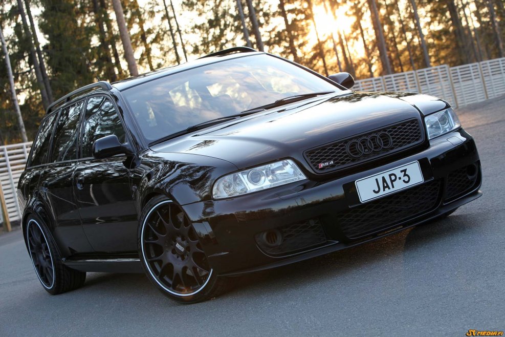 Audi rs4 2001