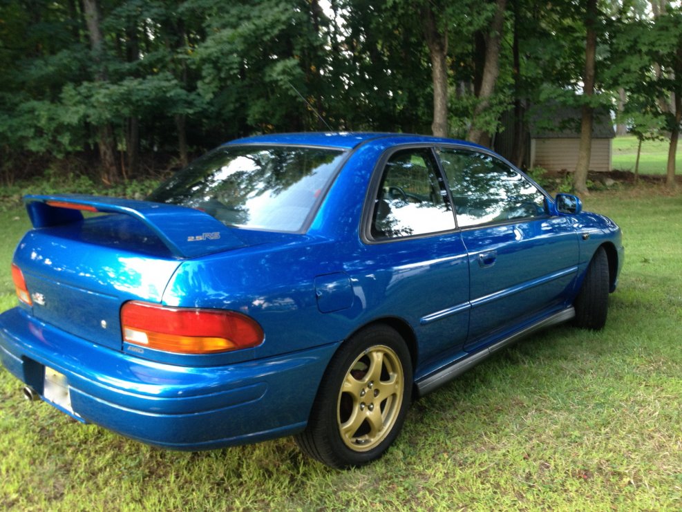 Subaru Impreza 1998 хэтчбек