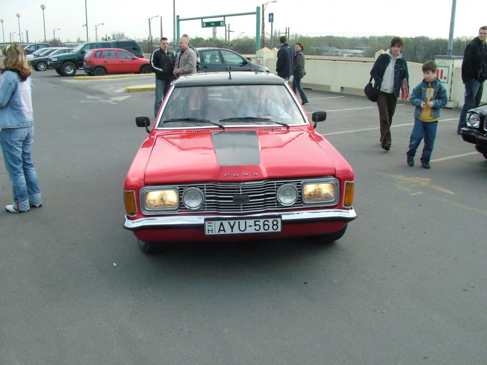 Двухдверный Ford Granada 2.8 c3