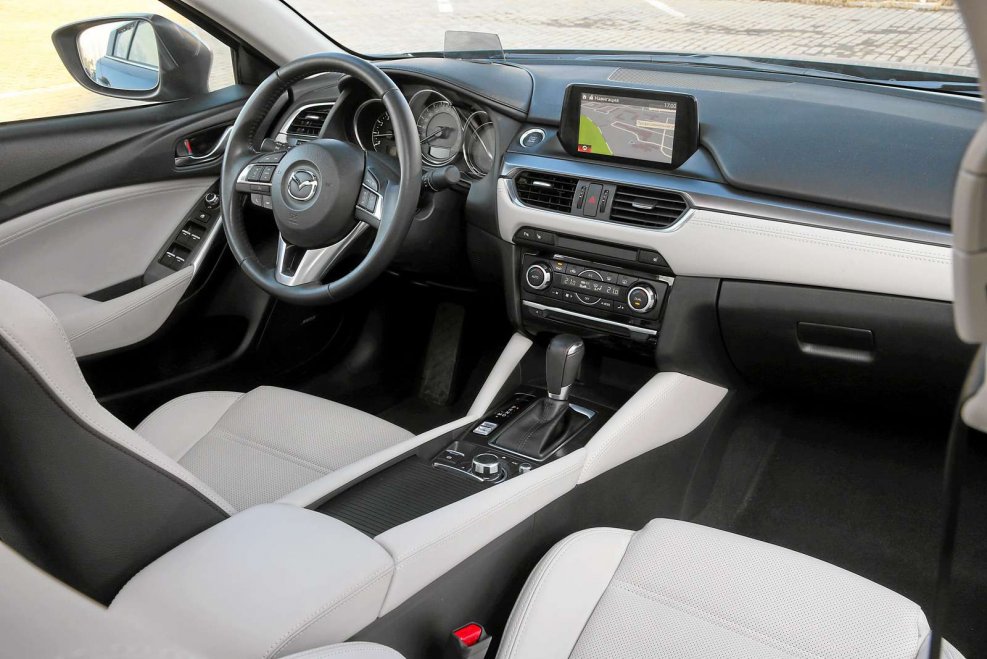 Mazda 6 2015 салон