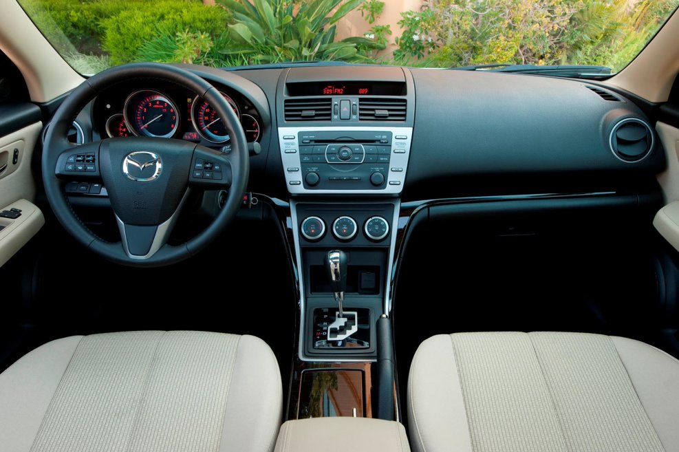 Mazda 6 2012 салон