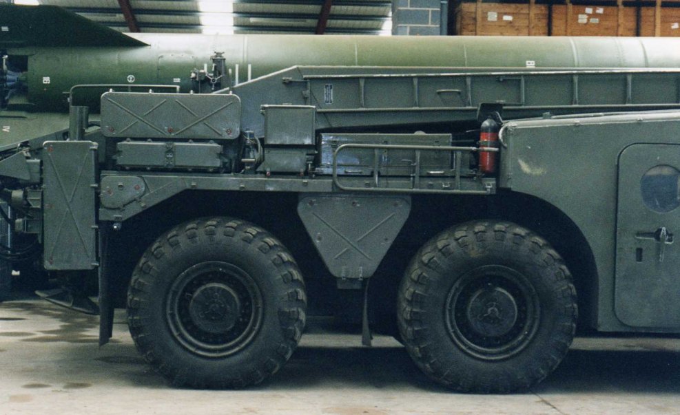 Автомобиль Транспортер МАЗ-543 Scud b Tel