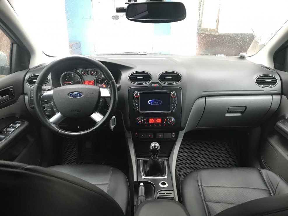 Ford Focus 2008 хэтчбек салон