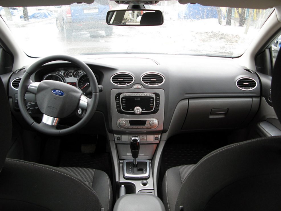 Ford Focus 2 салон
