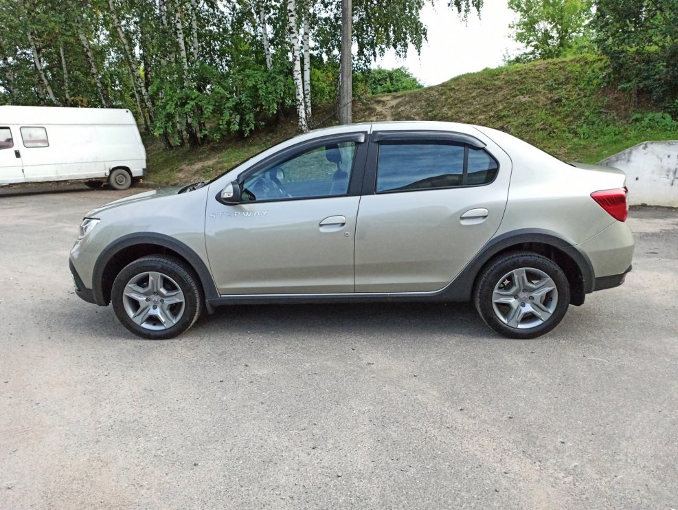 Рено Stepway Sandero базальт