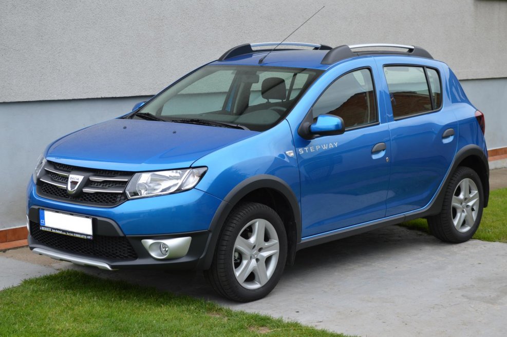 Renault Logan Stepway коричневый