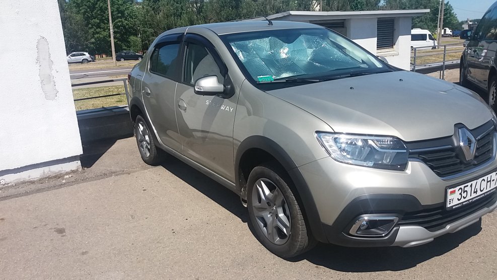 Renault Logan Stepway светлый базальт