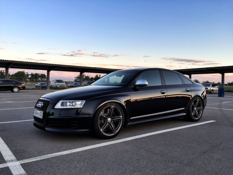 Audi rs6 2006 седан