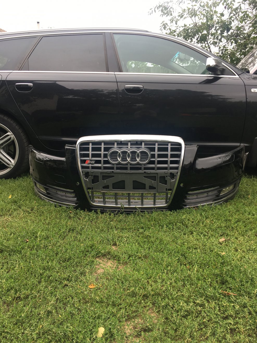 Передний бампер Ауди а6 с6 rs6