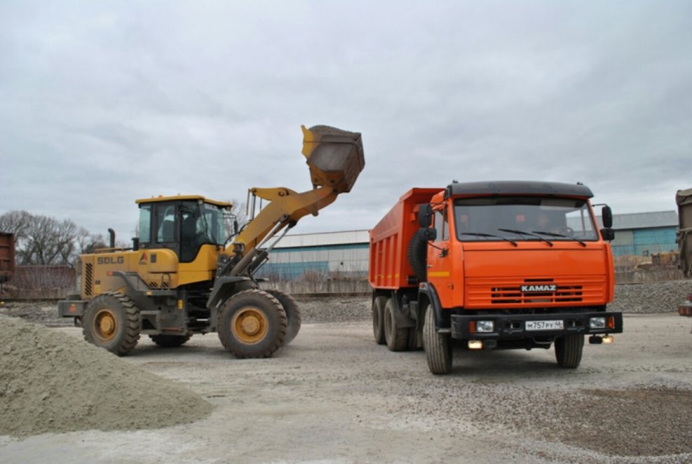 КАМАЗ 43118 экскаватор е195а